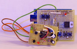 Lampada stroboscopica a diodi led sincronizzata con il suono