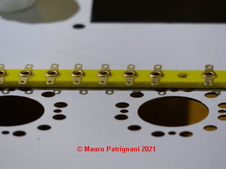Barretta con contatti a saldare per il cablaggio