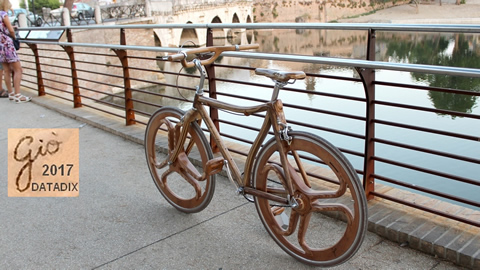 Dino Giulianelli, bicicletta in legno
