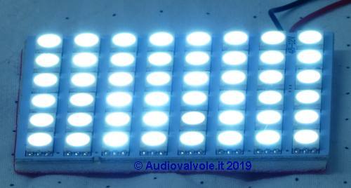 Diodi led per illuminazione con contenitore smt.