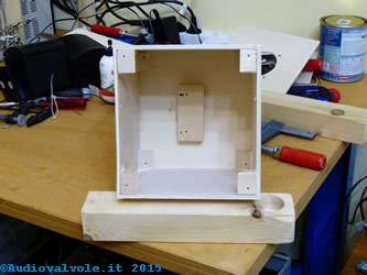 Amplificatore audio per laboratorio elettronico