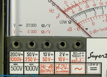 Particolare della sensibilità dello strumento ICE utilizzato per il Supertester 680R da 20.000 Ω/volt