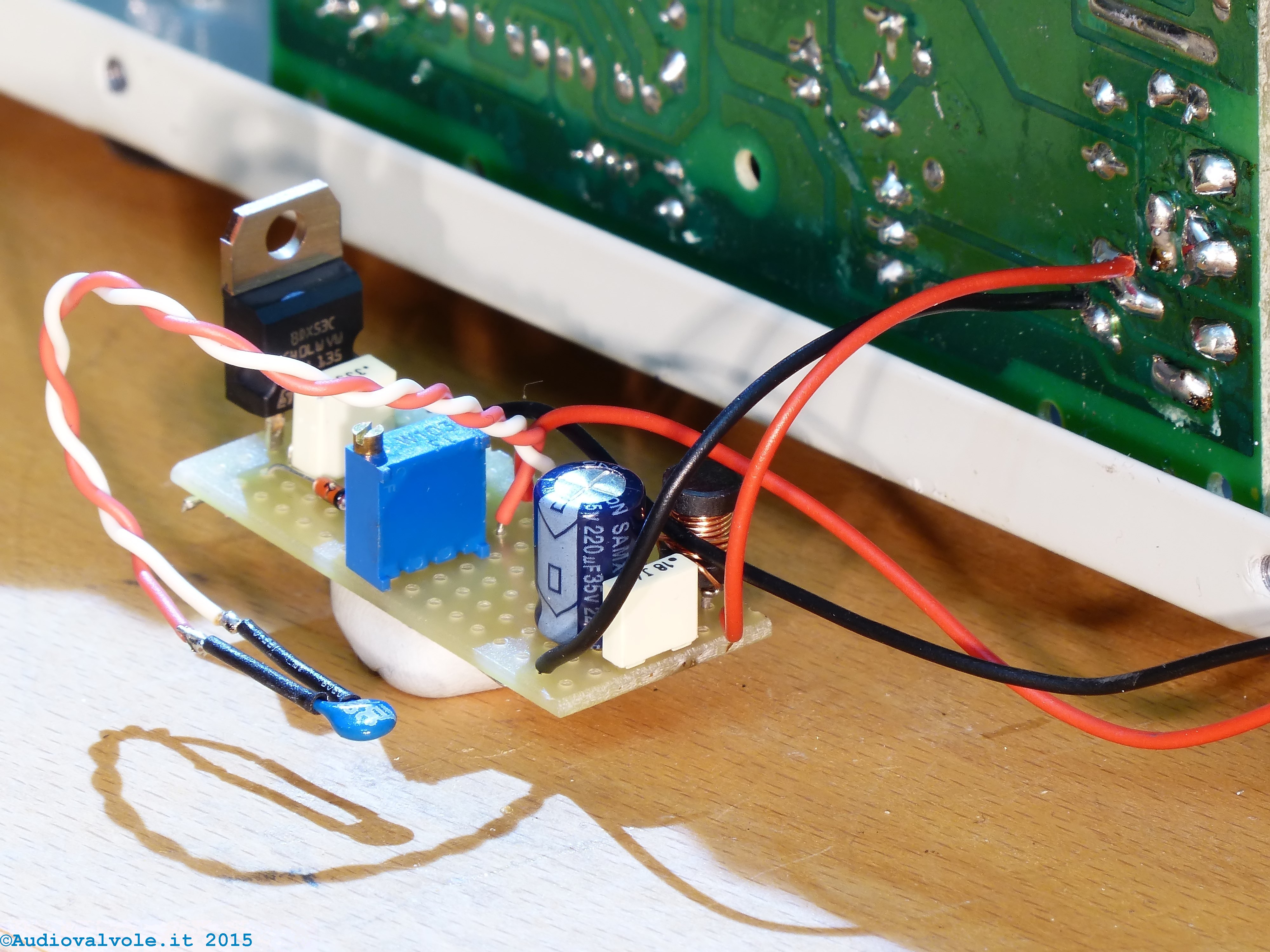 Migliore 305d Nuovo 30v 5a Ac Dc Alimentatore Switching A Led Regolabile Con Porte Usb Strumenti Di Riparazione Del Telefono Cellulare