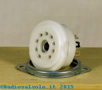 Zoccolo Noval B9A per valvole termoioniche