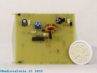 Circuito per lo spegnimento automatico con batteria scarica visto da sopra