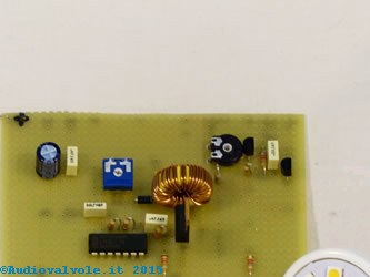 Circuito per lo spegnimento automatico con batteria scarica visto da sopra: particolare