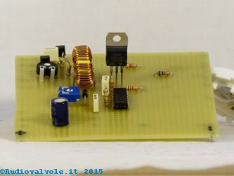 Circuito per lo spegnimento automatico con batteria scarica visto dal fianco